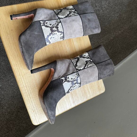 Reclaimed-vintage Women's Grey and Tan Boots - Picture 7 of 7